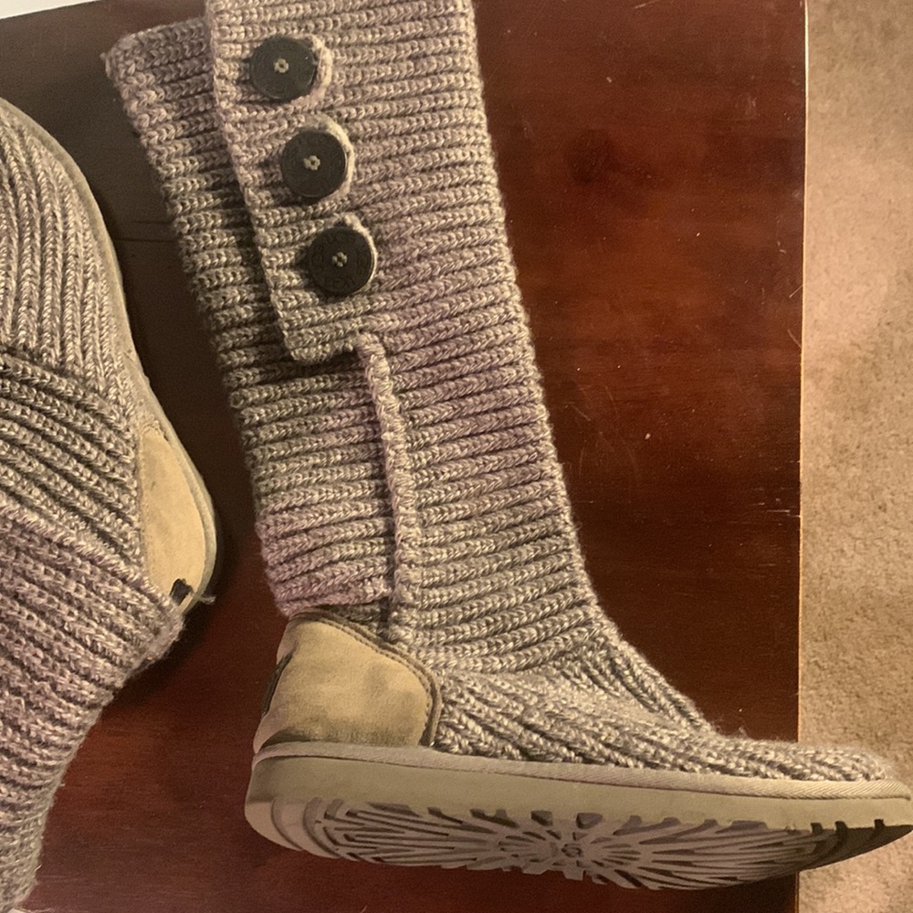 Ugg sweater boots
